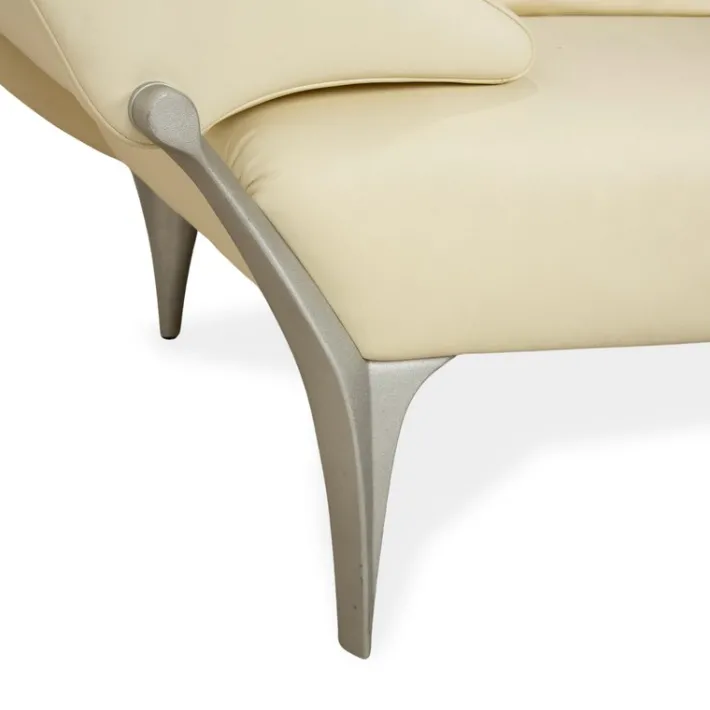 Pamono 1600 Two-Seater Cream Sofa in Leather from Rolf Benz Hot