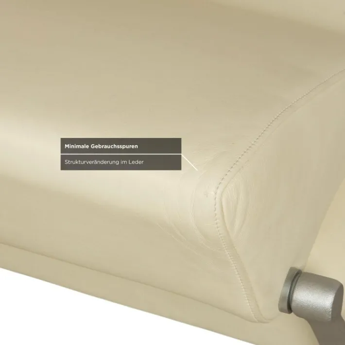 Pamono 1600 Two-Seater Cream Sofa in Leather from Rolf Benz Hot