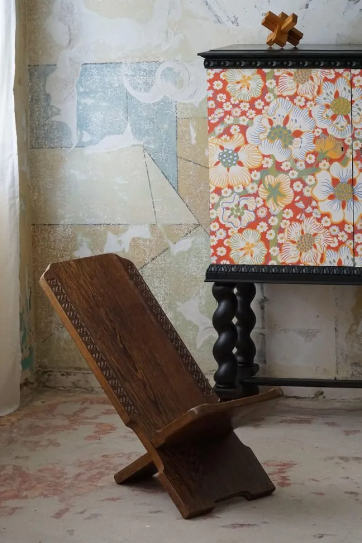 Pamono African Tribal Hand Carved Folding Palaver Chair, 1960s New