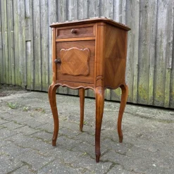 Pamono Antique Art Nouveau Nightstand in Walnut & Marble, 1900s Outlet