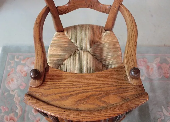 Pamono Antique Ash Wood Children's High Chair Sale