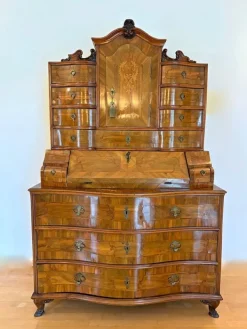 Pamono Antique Austrian Baroque Secretaire in Nutwood, 1770
