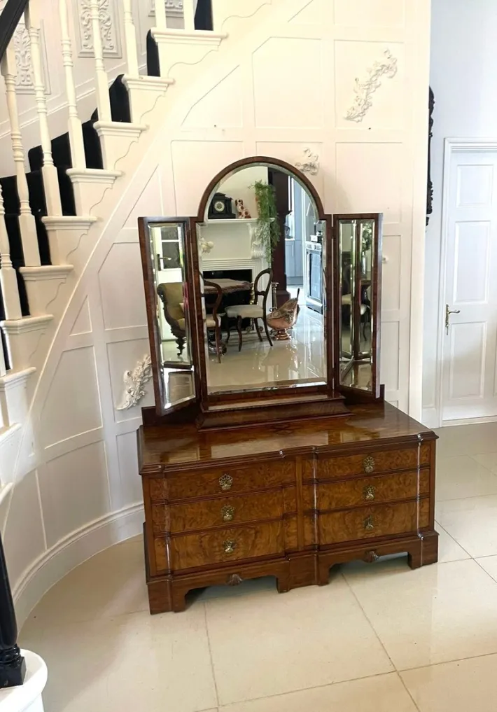 Pamono Antique Burr Walnut Dressing Table, 1920 Online