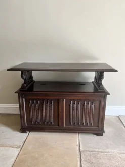 Pamono Antique Carved Oak Monks Bench, 1920s Clearance