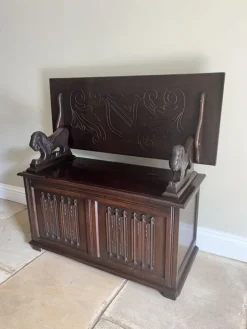 Pamono Antique Carved Oak Monks Bench, 1920s Clearance