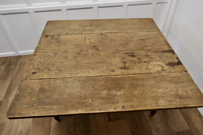 Pamono Antique Drop Leaf Cottage Dining Table in Pine Best