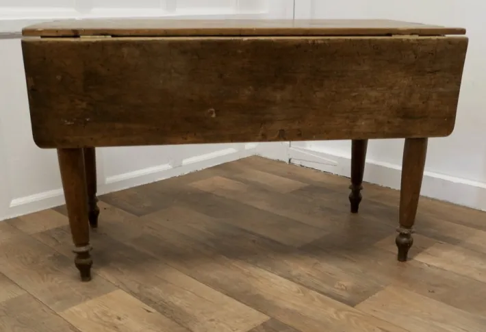 Pamono Antique Drop Leaf Cottage Dining Table in Pine Best