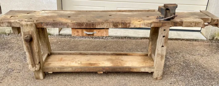 Pamono Antique Early 20th Century Carpenters Workbench in Beech, 1940s Outlet