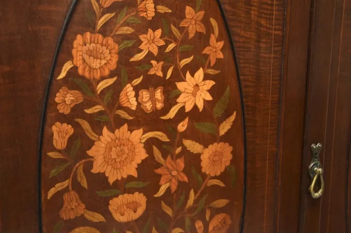 Pamono Antique Edwardian Linen Press from Maple and Co., 1890s Sale