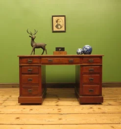 Pamono Antique English Desk, 1890s Discount