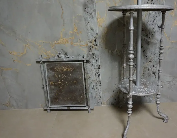 Pamono Antique French Cast Iron Adjustable Shaving Stand Sale