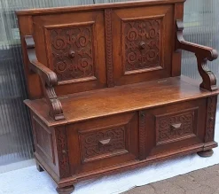 Pamono Antique German Chest Bench in Carved Oak, 1880s