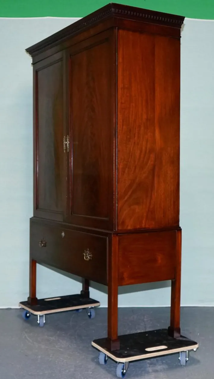 Pamono Antique Irish Georgian Style Hardwood Wardrobe from Millar & Beatty