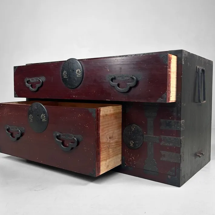 Pamono Antique Japanese Tansu Chest of Drawers, 1900s Sale