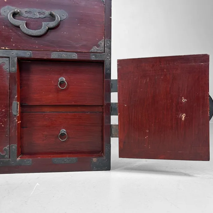 Pamono Antique Japanese Tansu Chest of Drawers, 1900s Sale