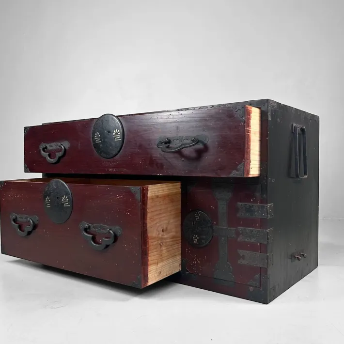 Pamono Antique Japanese Tansu Chest of Drawers, 1900s Sale