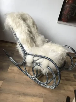 Pamono Antique Rocking Chair from Thonet Discount