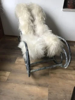 Pamono Antique Rocking Chair from Thonet Discount