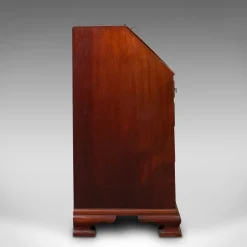 Pamono Antique Scottish Fall Front Bureau Outlet