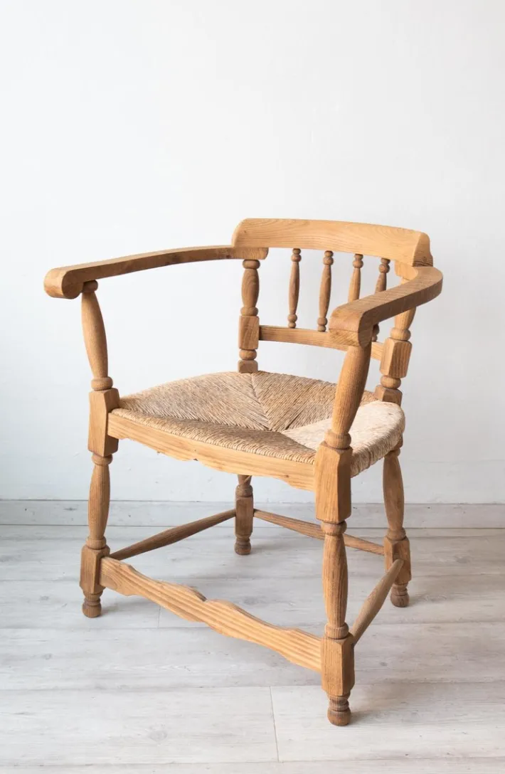 Pamono Antique Spanish Armchair, Natural Oak, Wicker Seat, 1890s
