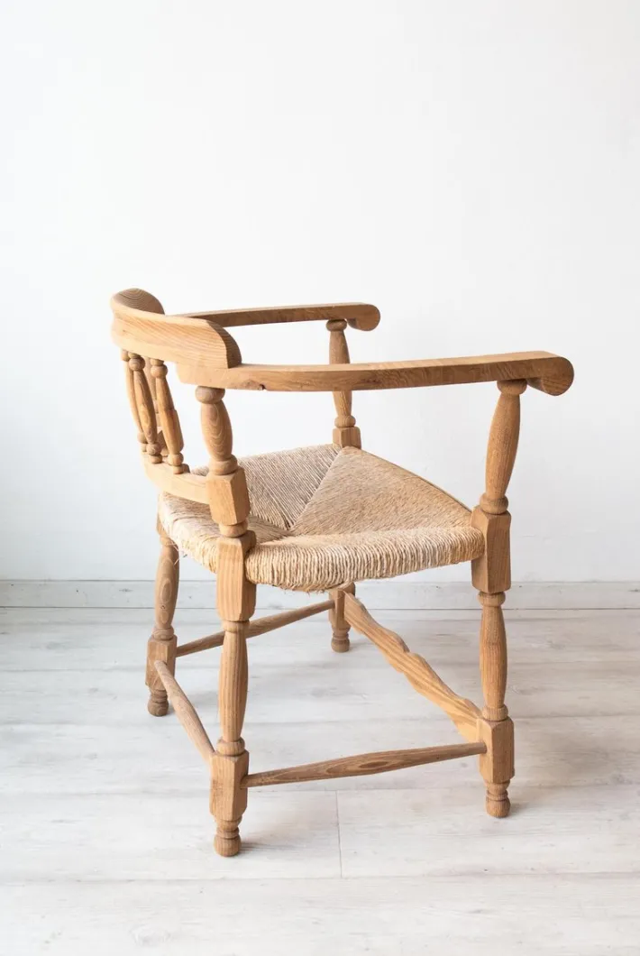 Pamono Antique Spanish Armchair, Natural Oak, Wicker Seat, 1890s