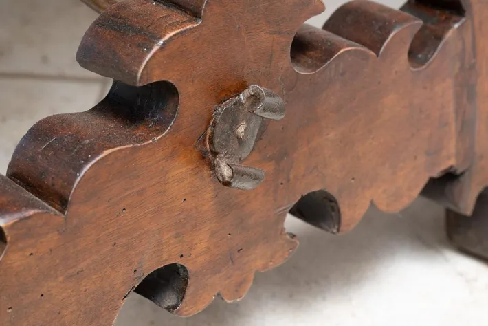 Pamono Antique Table in Solid Walnut, Naples, Early 18th Century