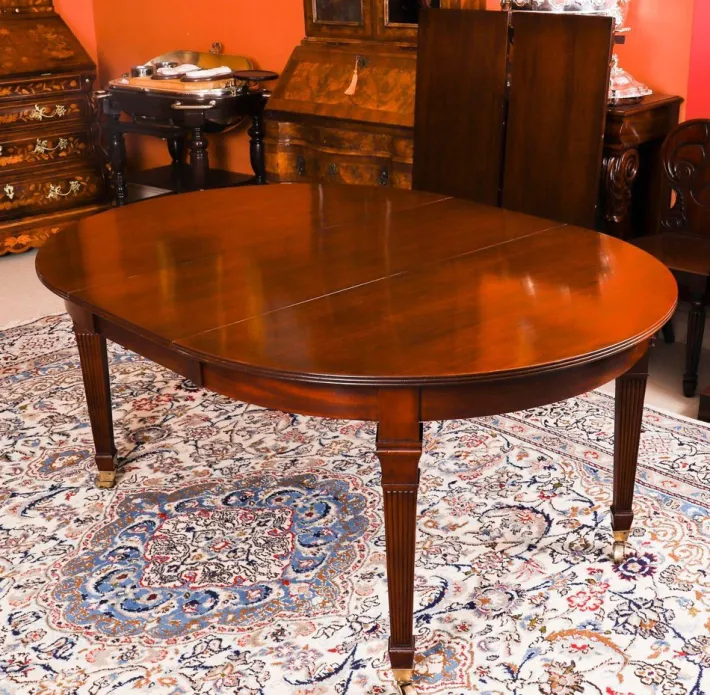 Pamono Antique Victorian Extending Dining Table and Swagback Chairs, 1890s, Set of 9 Sale
