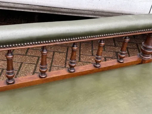 Pamono Antique Victorian Oak Chaise Longue in Green Leather with Brass Castors Hot