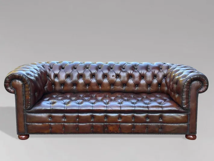Pamono Antique Victorian Three-Seater Chesterfield Sofa in Leather, 1890 New