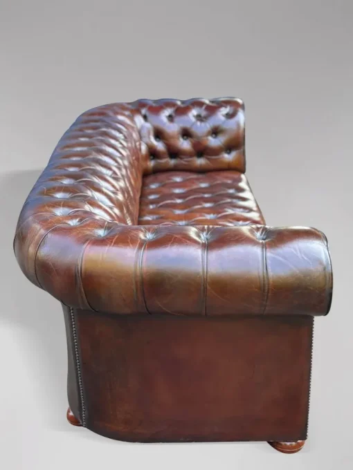 Pamono Antique Victorian Three-Seater Chesterfield Sofa in Leather, 1890 New
