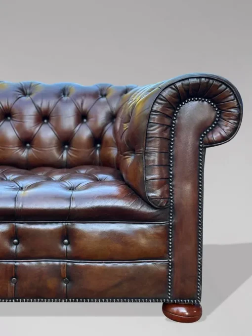 Pamono Antique Victorian Three-Seater Chesterfield Sofa in Leather, 1890 New