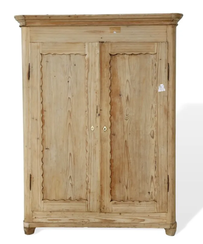 Pamono Antique Wardrobe in Fir Wood Clearance