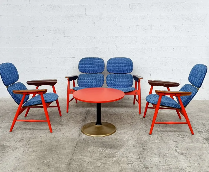 Pamono Armchairs, Sofa and Coffee Table by Marco Zanuso for Poltronova, 1960s, Set of 4 Outlet