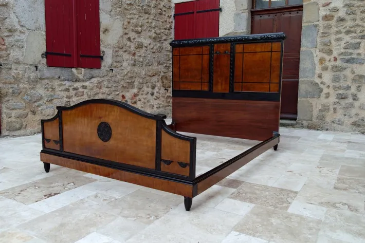 Pamono Art Deco Bed in Carved Wood, 1920 Discount