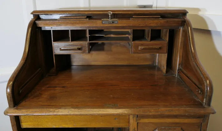 Pamono Art Deco Oak Roll Top Desk, 1890s Sale