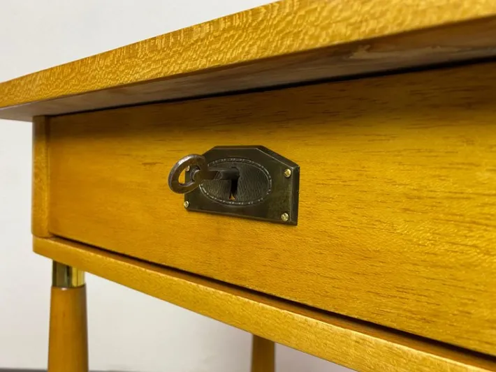 Pamono Art Deco Side Table, 1930s Outlet