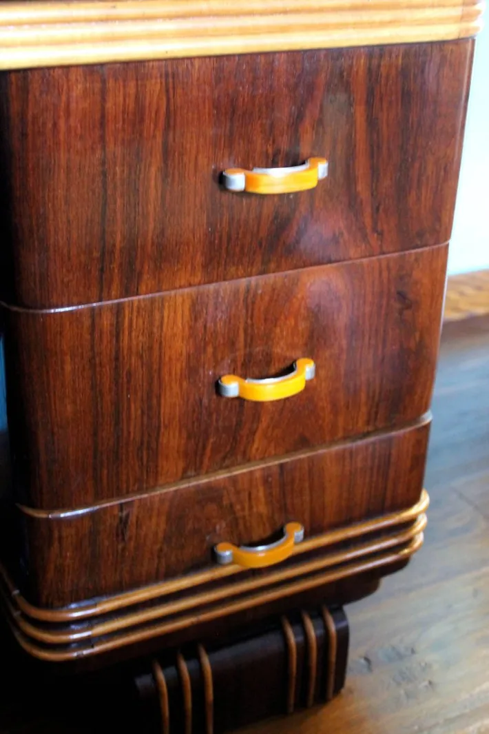 Pamono Art Deco Veneer Rosewood and Maple Vanity with Bakelite Handles, Italy, 1930s Sale