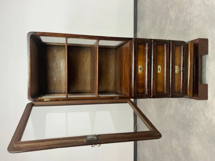 Pamono Art Deco Vitrines, 1930s, Set of 2 Online