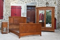 Pamono Art Nouveau Carved Bedroom Set attributed to Louis Majorelle, Set of 4 Sale