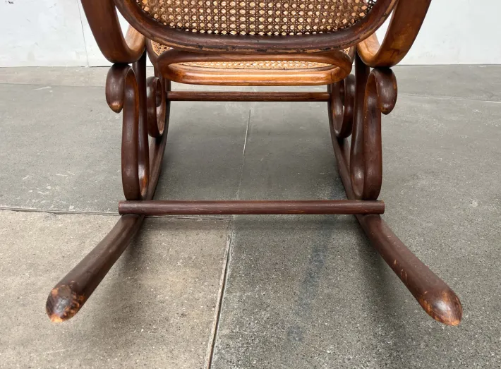Pamono Art Nouveau Jugendstil Bentwood Rocking Chair by Fischel, Austria, 1910s Outlet