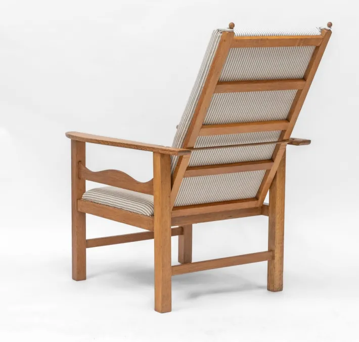 Pamono Arts & Crafts Reclining Chair in Oak by Ambrose Heal for Heals, 1890s Hot