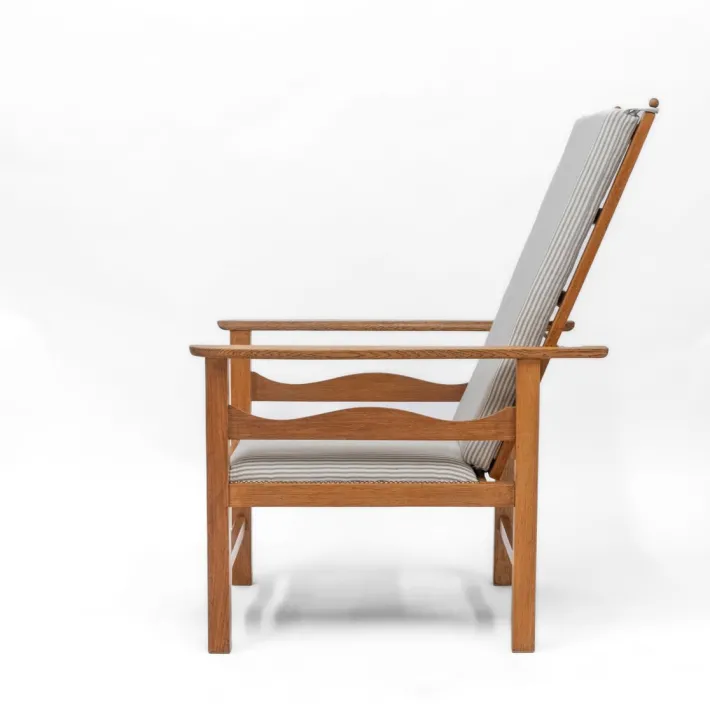 Pamono Arts & Crafts Reclining Chair in Oak by Ambrose Heal for Heals, 1890s Hot