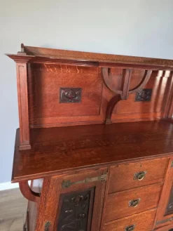 Pamono Arts and Crafts Oak Sideboard, 1890s New