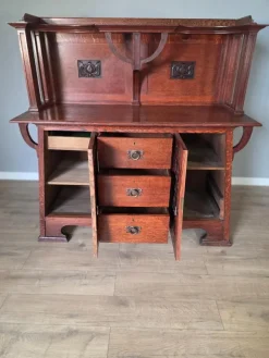 Pamono Arts and Crafts Oak Sideboard, 1890s New