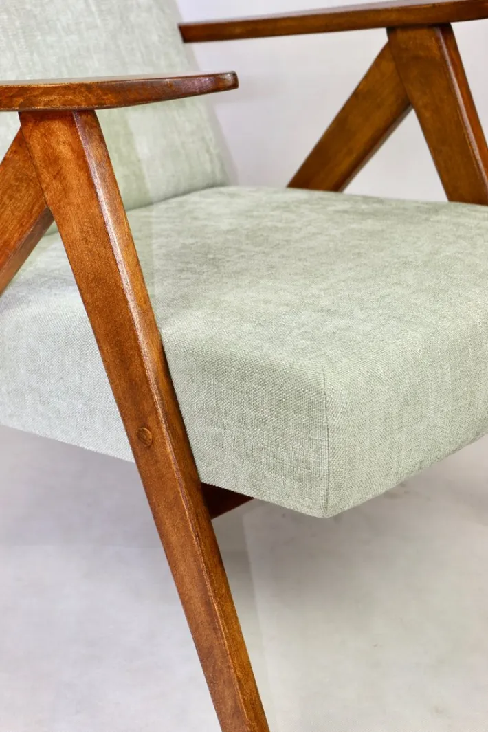 Pamono B-310 VAR Armchair Light Green, 1970s Discount
