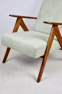 Pamono B-310 VAR Armchair Light Green, 1970s Discount