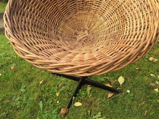 Pamono Bamboo and Iron Swivel Pod Chairs, 1960s, Set of 2 Online