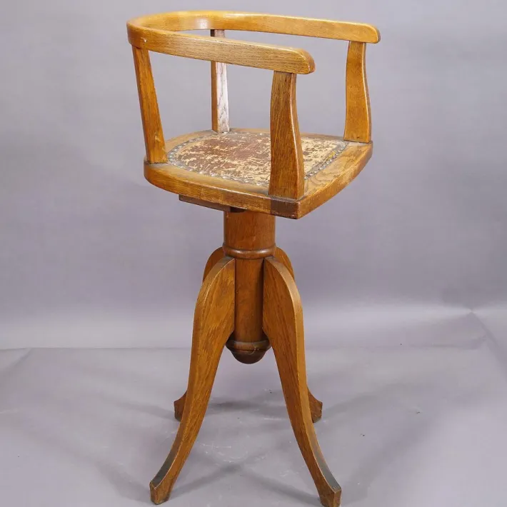 Pamono Barber Chair for Children, Germany, 1920s Online