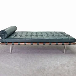 Pamono Barcelona Daybed by Mies Van Der Rohe for Knoll International, 2010s Sale
