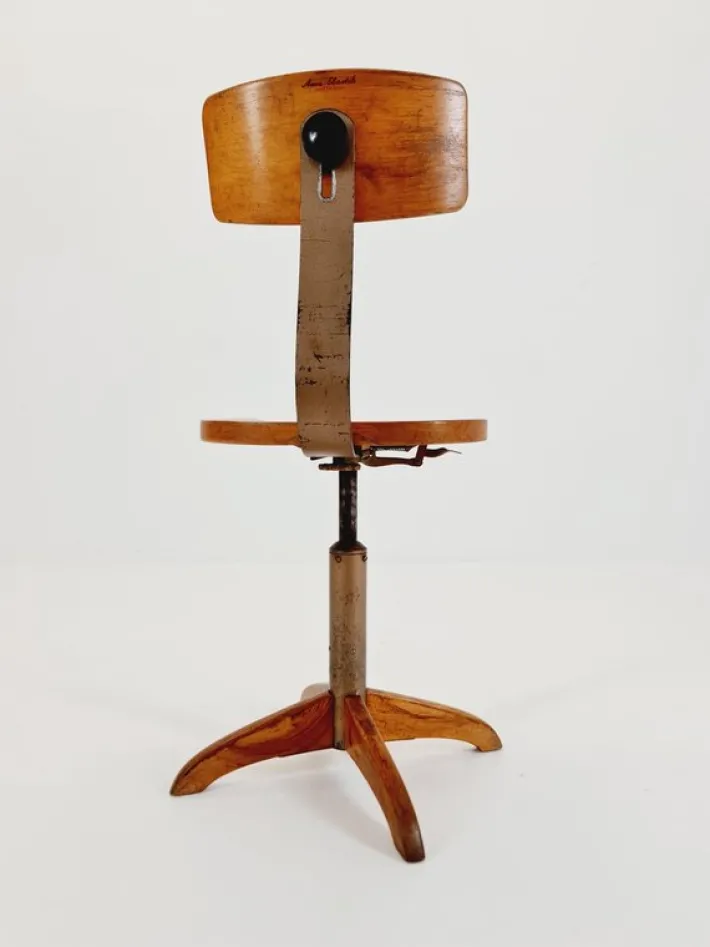 Pamono Bauhaus Modell 325 Swivel Office Chair in Wood by Ama Elastik, 1930s Sale